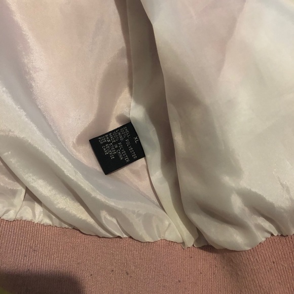 Nice jacket - Picture 2 of 4